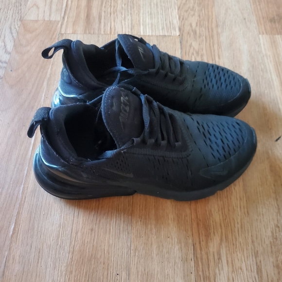 Nike air 270 black sneakers siize 4Y - Picture 6 of 7